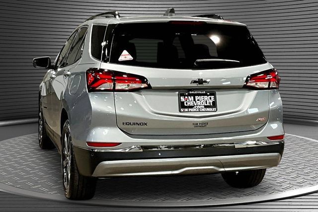 Used 2023 Chevrolet Equinox RS FWD image 4