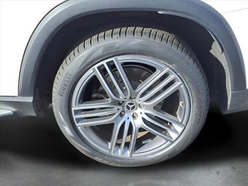 Used 2022 Mercedes-Benz GLS 450 4MATIC image 29