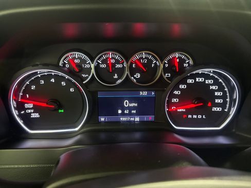 Used 2019 Chevrolet Silverado 1500 LT w/ True North Edition AWD/4WD image 8