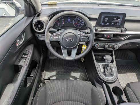 Certified 2021 Kia Forte LXS FWD image 12