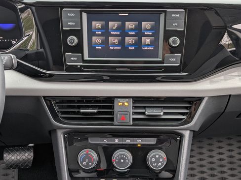 Used 2024 Volkswagen Taos S w/ MDO Package image 25