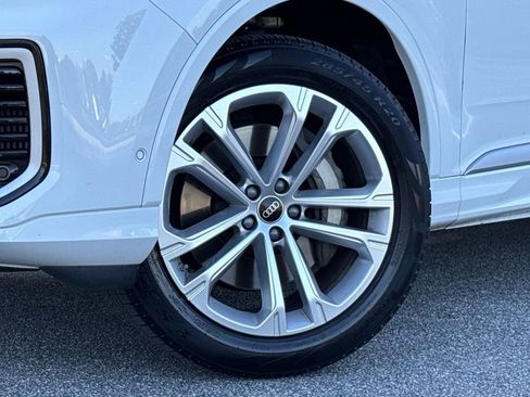 Used 2025 Audi Q7 3.0T Premium Plus image 14