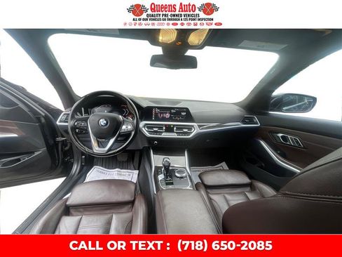Used 2019 BMW 330i xDrive Sedan w/ Premium Package AWD/4WD image 27