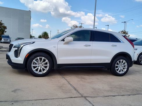 Used 2020 Cadillac XT4 Luxury FWD image 3