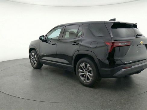 Used 2025 Chevrolet Equinox LT FWD image 6