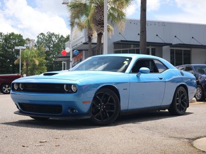 Used 2019 Dodge Challenger R/T w/ Blacktop Package