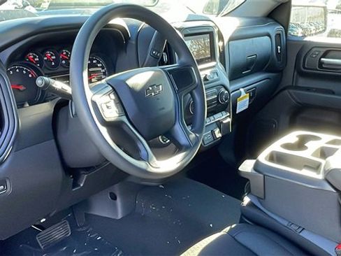 New 2026 Chevrolet Silverado 1500 Custom Trail Boss w/ LPO, Dark Essentials Package image 13