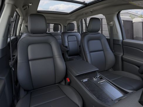 New 2026 Lincoln Aviator AWD w/ Jet Appearance Package image 33
