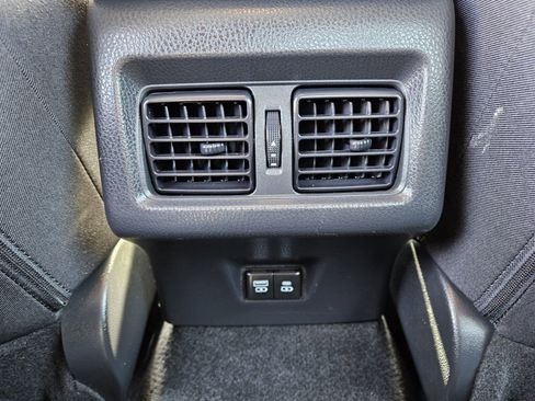 Used 2025 Toyota Camry LE image 11