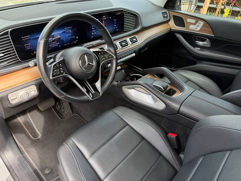 Used 2024 Mercedes-Benz GLE 350 4MATIC image 4