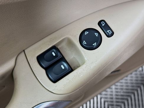 Used 2006 Chevrolet Corvette Coupe w/ Preferred Equipment Group image 15