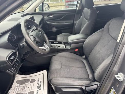 Used 2019 Hyundai Santa Fe SE image 13