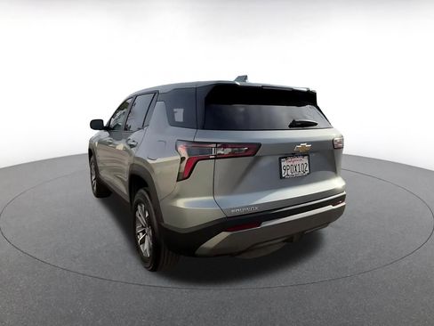 Used 2025 Chevrolet Equinox LT image 11