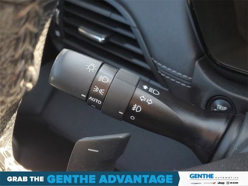 Used 2022 Subaru Outback Premium image 15