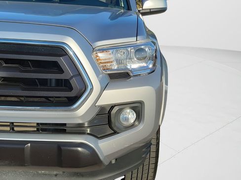 Certified 2023 Toyota Tacoma SR5 image 7