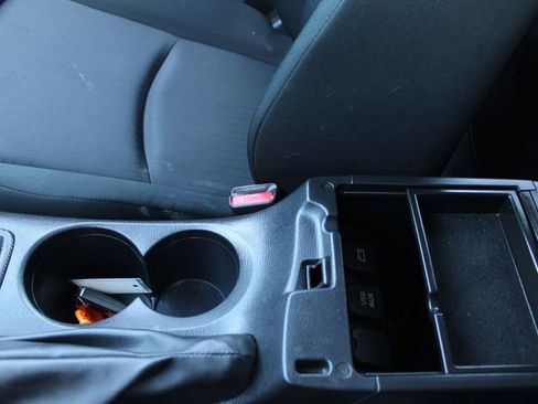 Used 2014 MAZDA MAZDA3 i Sport image 35