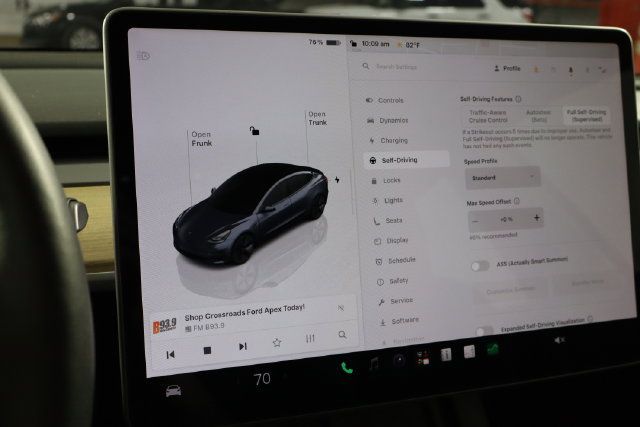 Used 2023 Tesla Model 3 Standard Range RWD image 28