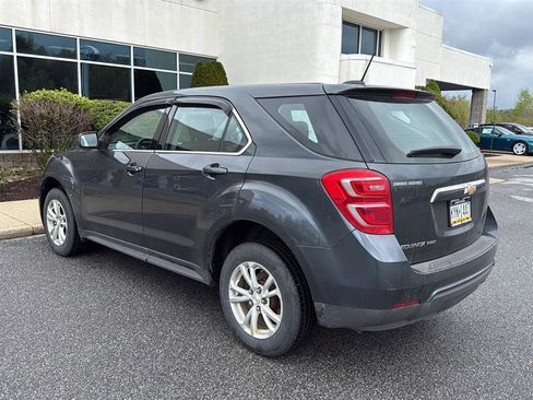 Used 2017 Chevrolet Equinox LS AWD/4WD image 3