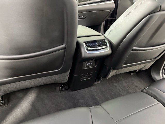 Used 2023 Cadillac XT6 Premium Luxury FWD image 45