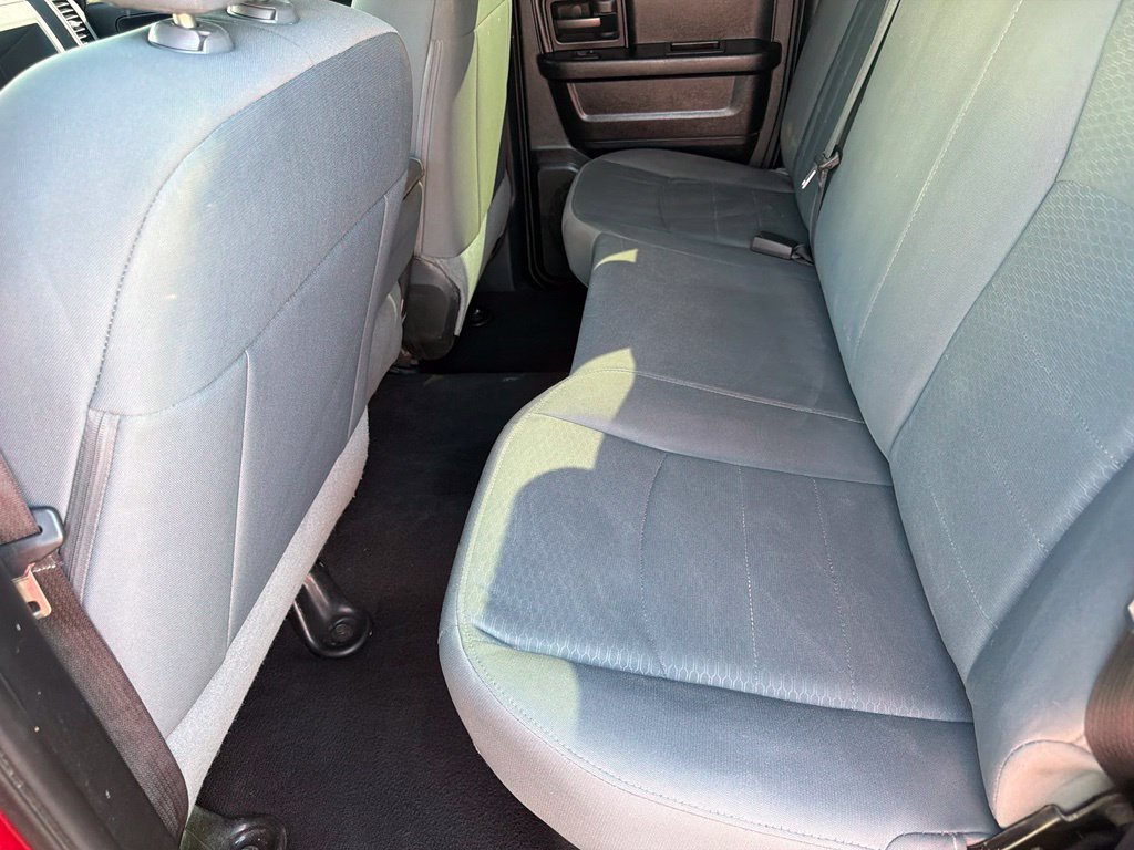 Used 2015 RAM 1500 Express RWD image 19