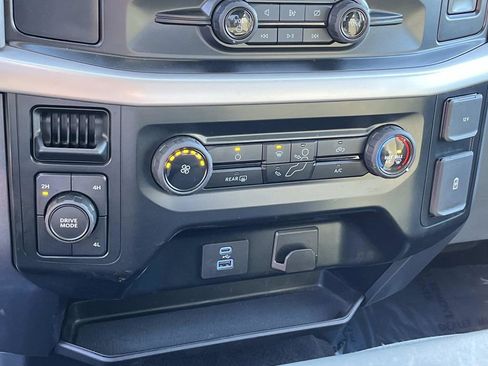Used 2023 Ford F150 XLT w/ XTR Package image 31