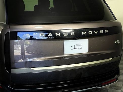 Used 2023 Land Rover Range Rover SE AWD/4WD image 16