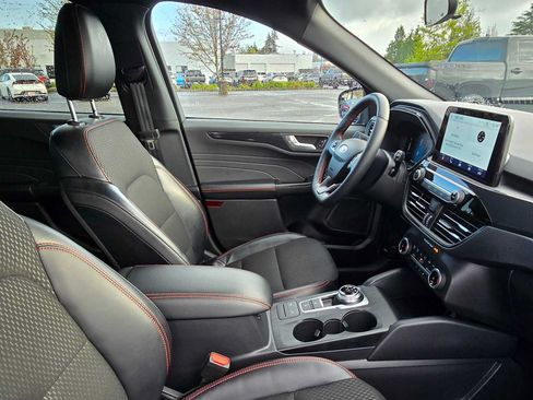 Used 2025 Ford Escape ST-Line Select AWD/4WD image 7