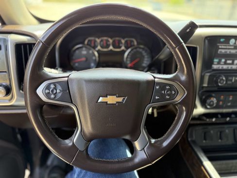 Used 2018 Chevrolet Silverado 1500 LT w/ Trailering Package RWD image 19