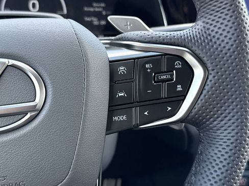 New 2026 Lexus TX 500h AWD image 27