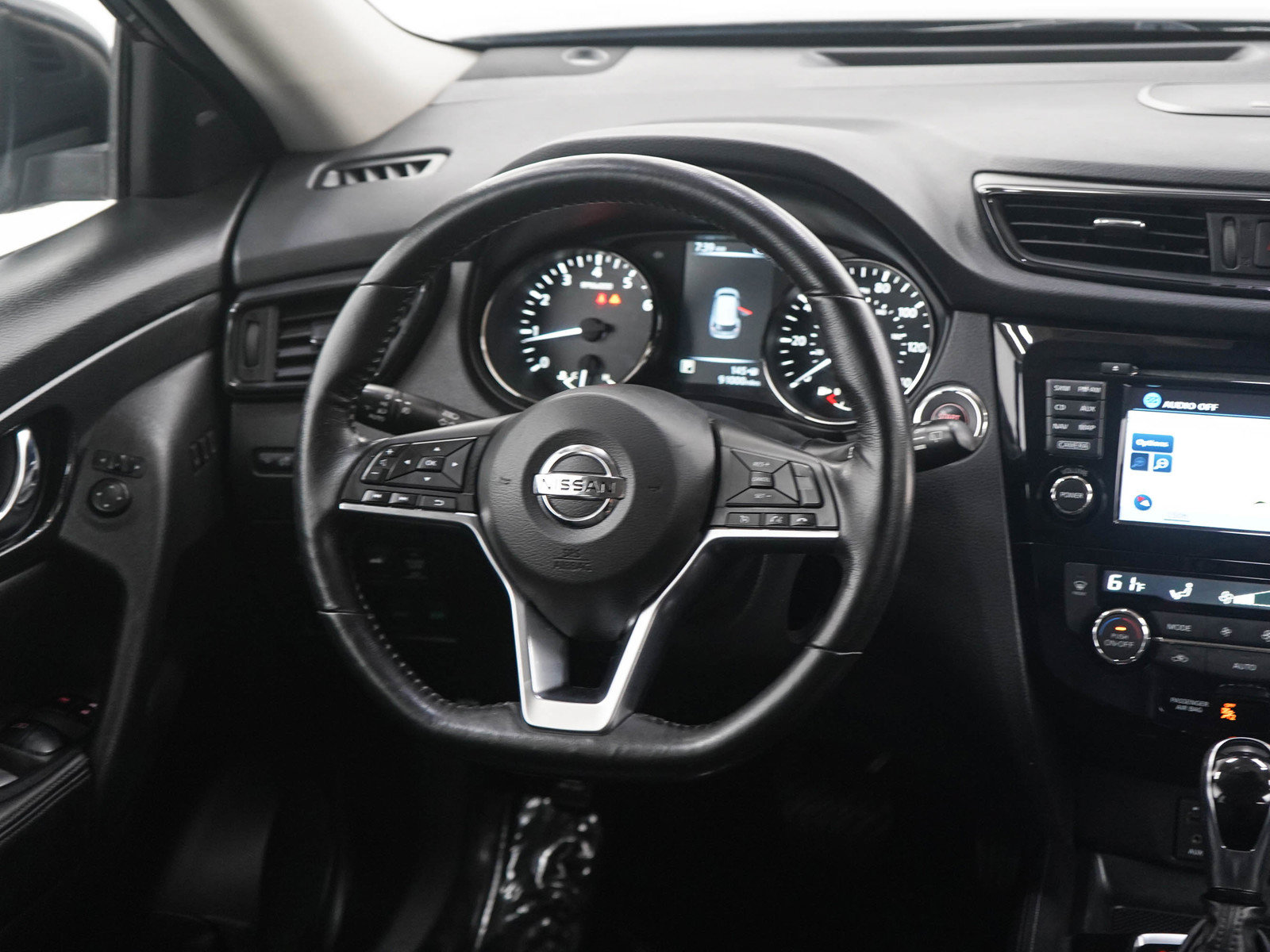 Used 2017 Nissan Rogue SL AWD/4WD image 13