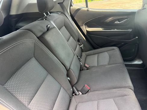 Certified 2022 GMC Terrain SLE w/ Driver Convenience Package FWD image 12