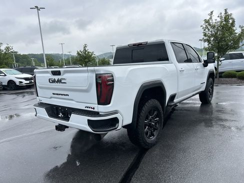 Used 2024 GMC Sierra 2500 AT4 w/ Max Trailering Package AWD/4WD image 7
