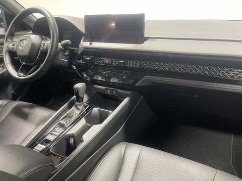 Used 2024 Honda Accord Sport image 28