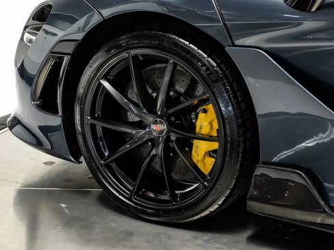 Used 2018 McLaren 720S Performance RWD image 43