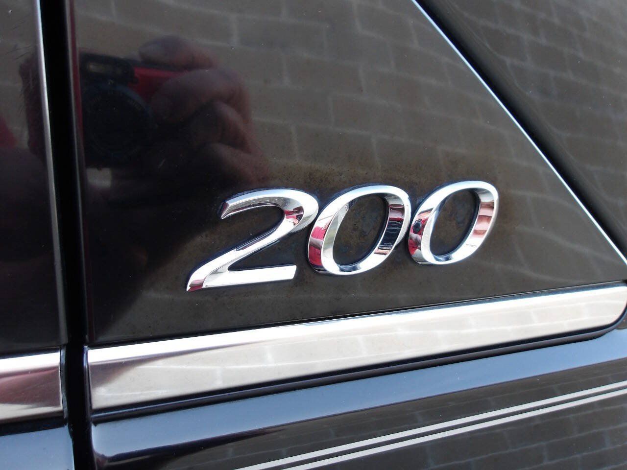 Used 2013 Chrysler 200 LX FWD image 31