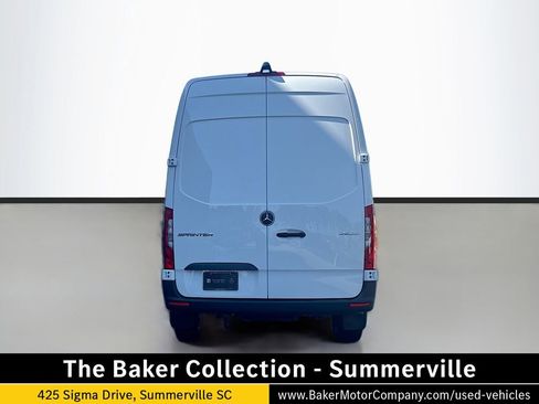 Used 2025 Mercedes-Benz Sprinter 2500 image 7