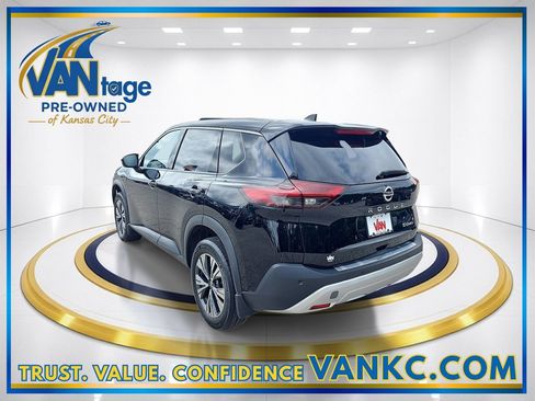 Used 2021 Nissan Rogue SV AWD/4WD image 9