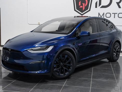 Used 2022 Tesla Model X image 8