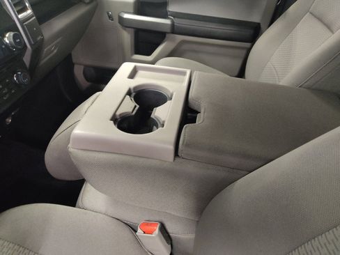 Used 2016 Ford F150 XLT RWD image 26