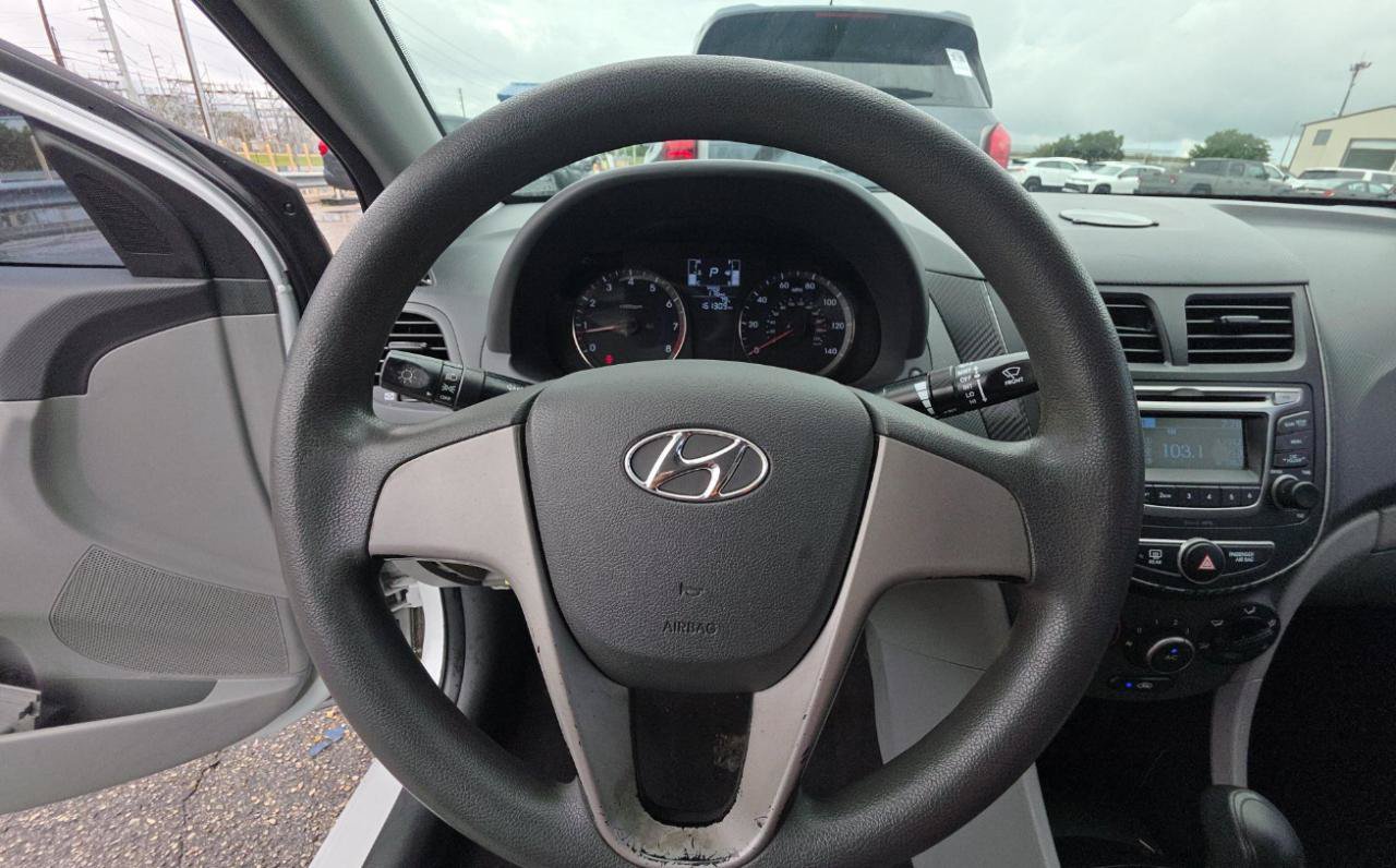 Used 2017 Hyundai Accent SE FWD image 13