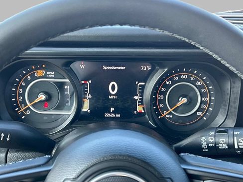 Certified 2025 Jeep Wrangler Unlimited Rubicon w/ Safety Group AWD/4WD image 22