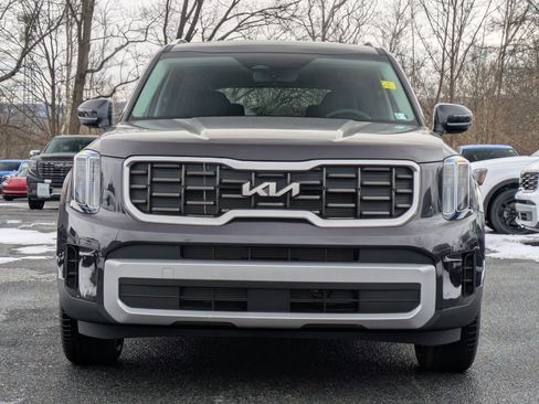 New 2025 Kia Telluride S image 2