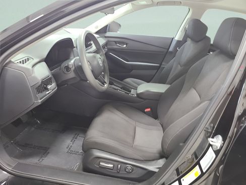 Used 2023 Honda Accord EX image 17