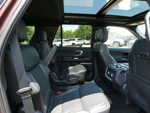 New 2027 Ford Expedition Platinum w/ Stealth Appearance Package AWD/4WD image 13