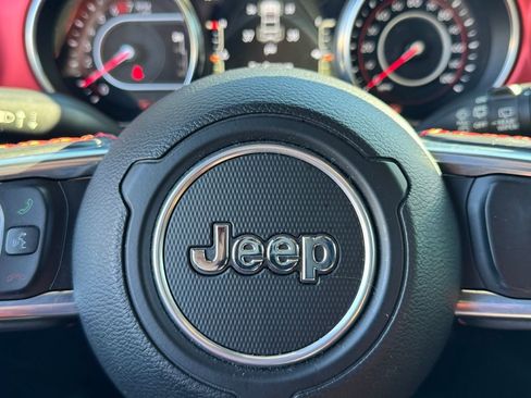 Used 2021 Jeep Wrangler Unlimited Rubicon image 28