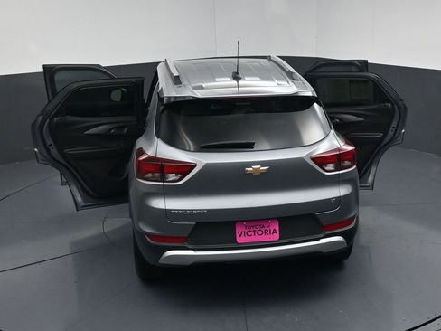 Used 2025 Chevrolet TrailBlazer LT FWD image 20