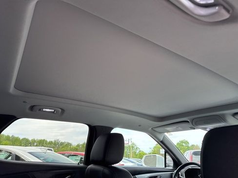 Used 2019 Chevrolet Blazer LT w/ Sun and Wheels Package image 14