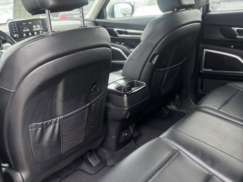 Used 2020 Kia Telluride LX image 16