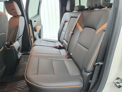 Used 2026 GMC Canyon AT4 w/ Technology Plus Package AWD/4WD image 36