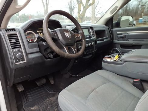 Used 2016 RAM 3500 Tradesman w/ Chrome Appearance Group AWD/4WD image 11